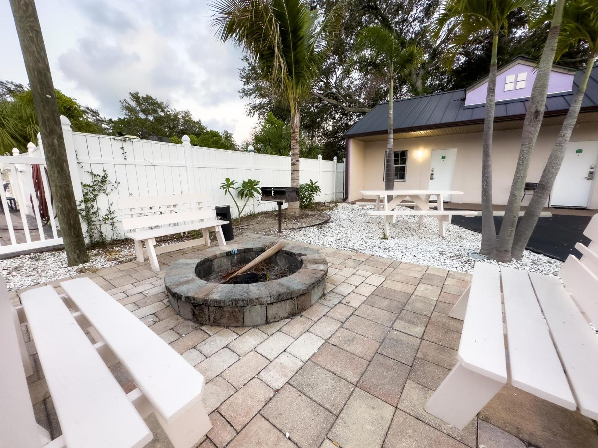 1K Bed Studio Apt With Shared Pool 02 Clearwater Exterior foto